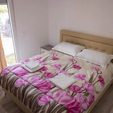 Apartment Drita 3 Cozy Modern Fier