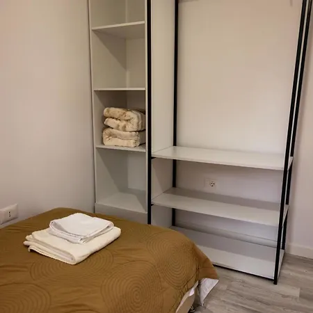 Drita 3 Cozy Modern Fier